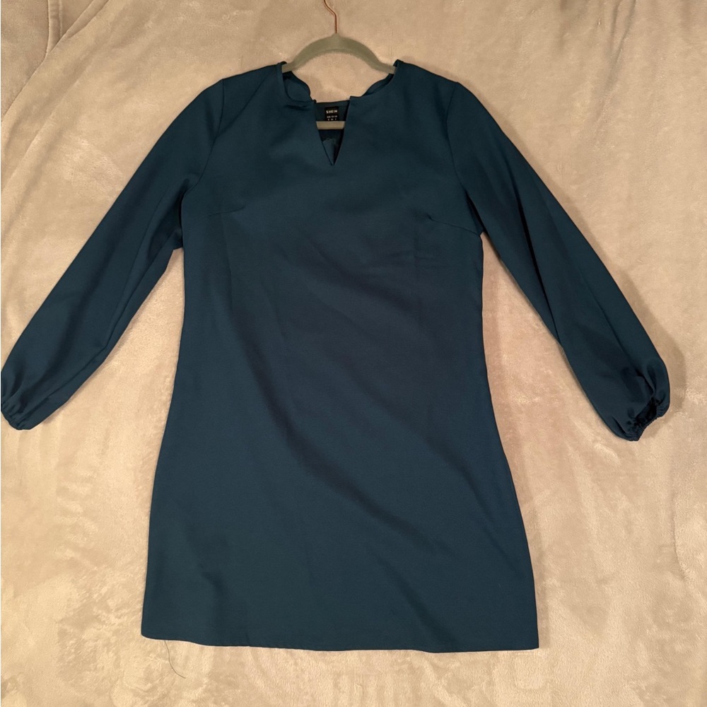 Elegant Teal Long Sleeve Dress